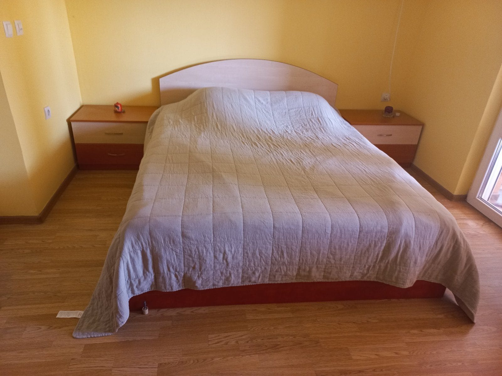 Spacious multi-room apartment in Sveti Vlas with 2 parking spaces included in the price