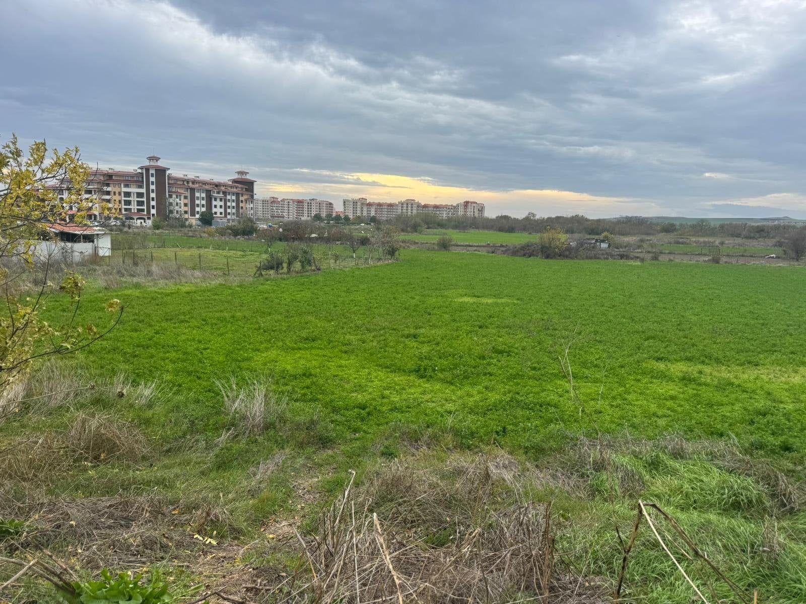 Просторен тристаен апартамент във Vineyards Resort – Muscat, Ахелой