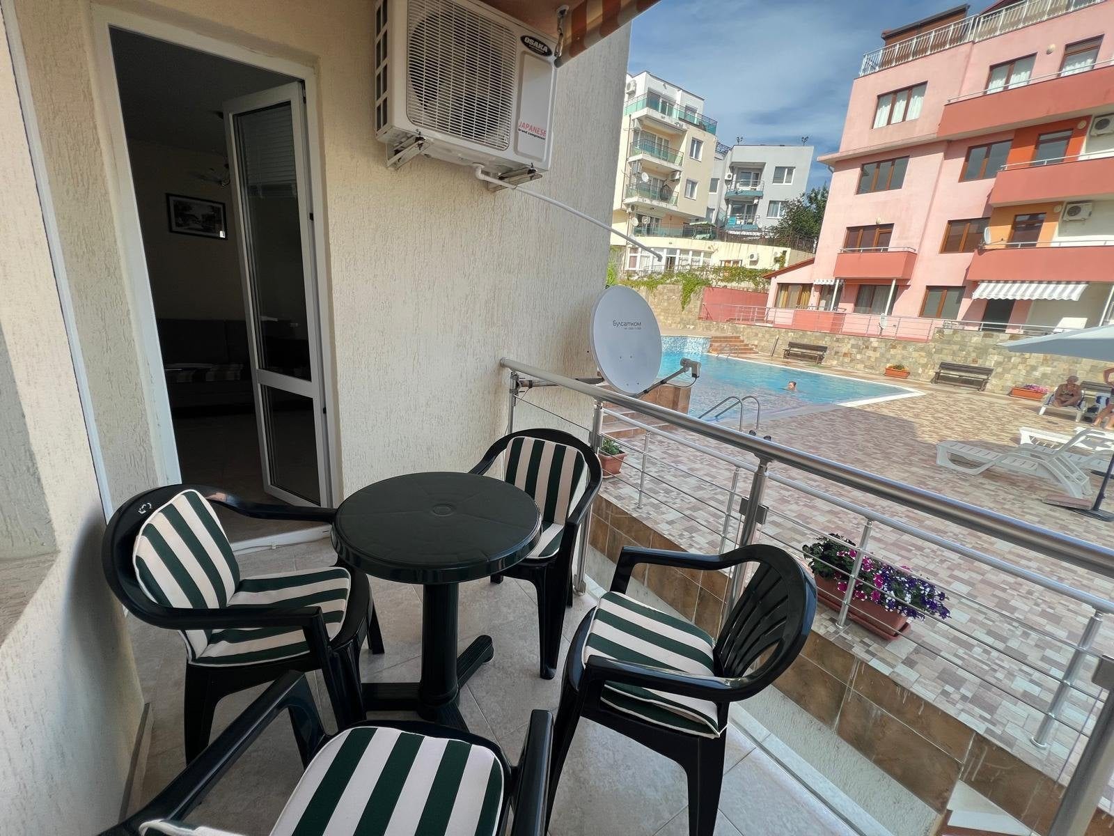 Продается полностью меблированная однокомнатная квартира в жилом комплексе Vista Residence, Свети Влас.