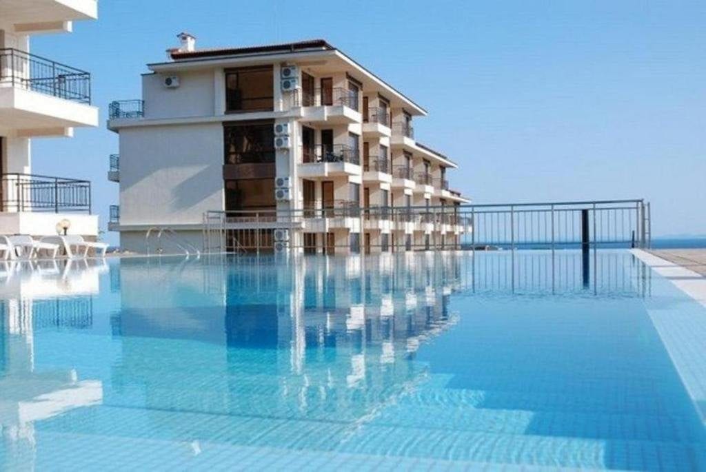 Studio apartment in the Macon Residence complex in Sveti Vlas, Bulgaria
