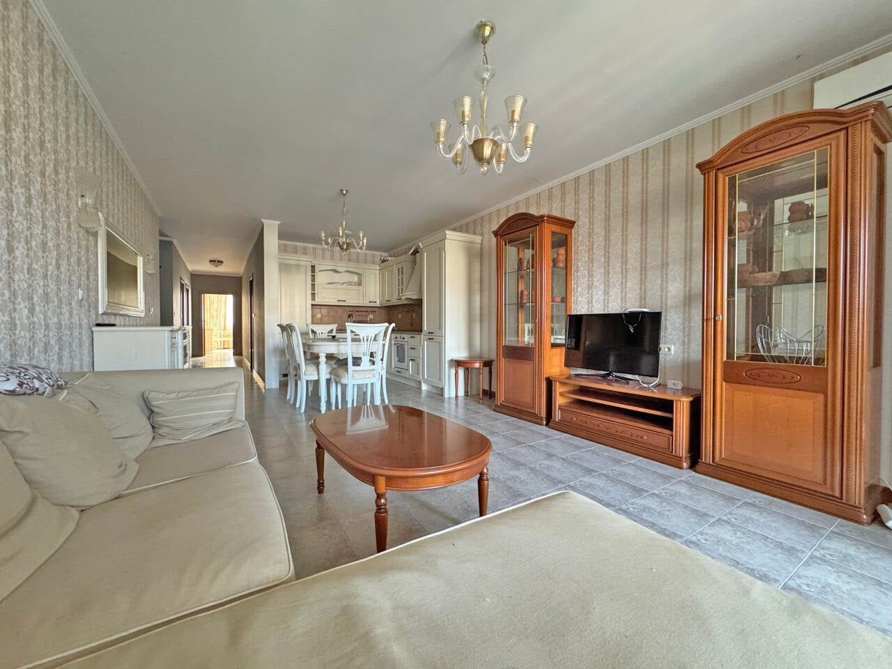 Three-room apartment with sea view in Sveti Vlas, Bulgaria