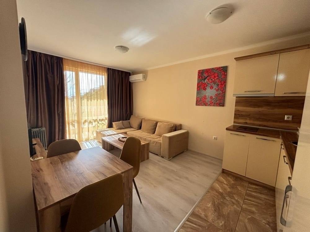 Two-room apartment in the Villa Sardinia complex, Sveti Vlas, Bulgaria