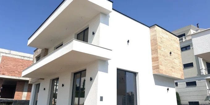 Луксозен дом на морето в бутик комплекс Sunny Island Residence