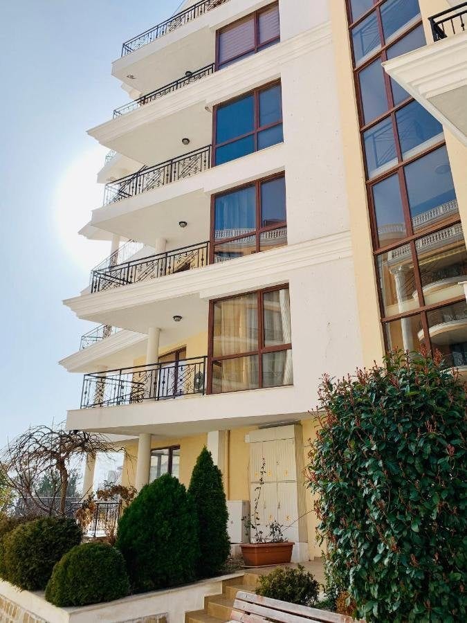 2-room apartment in the Villa Calabria complex, Sveti Vlas, Bulgaria