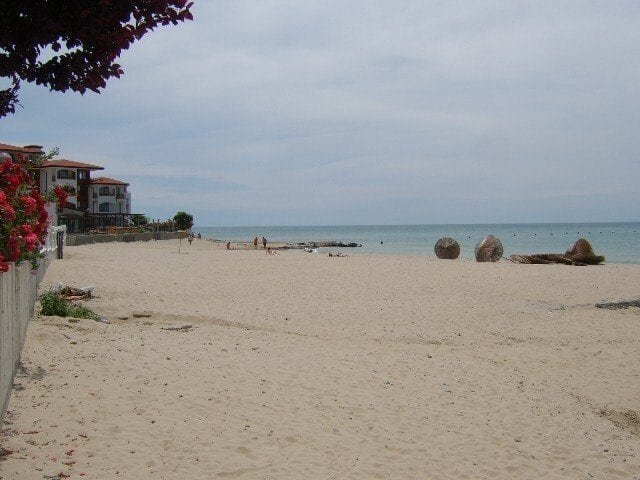 Apartment 1+1 in Messambria Fort Beach Complex