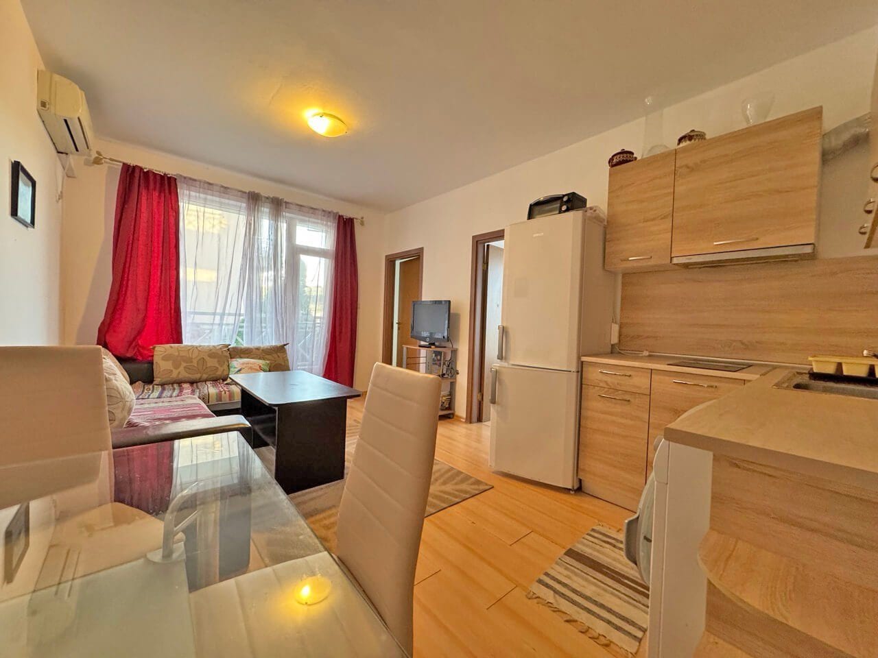 Three-room apartment in the Sunny Day 6 complex