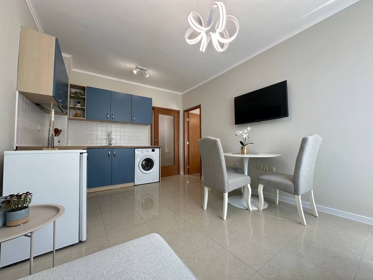 1+1 apartment in the Blue Sky complex