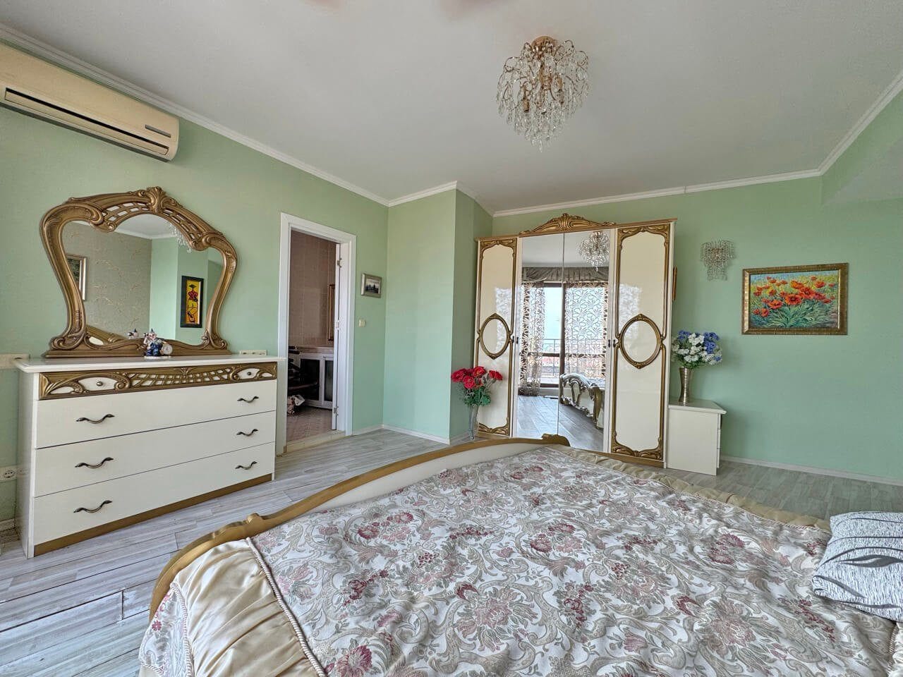 Two-room apartment with sea view in the Grand Hotel complex in Sveti Vlas, Bulgaria.
