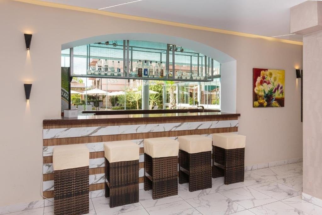 3-room apartment in the Tarsis Complex, Sunny Beach, Bulgaria