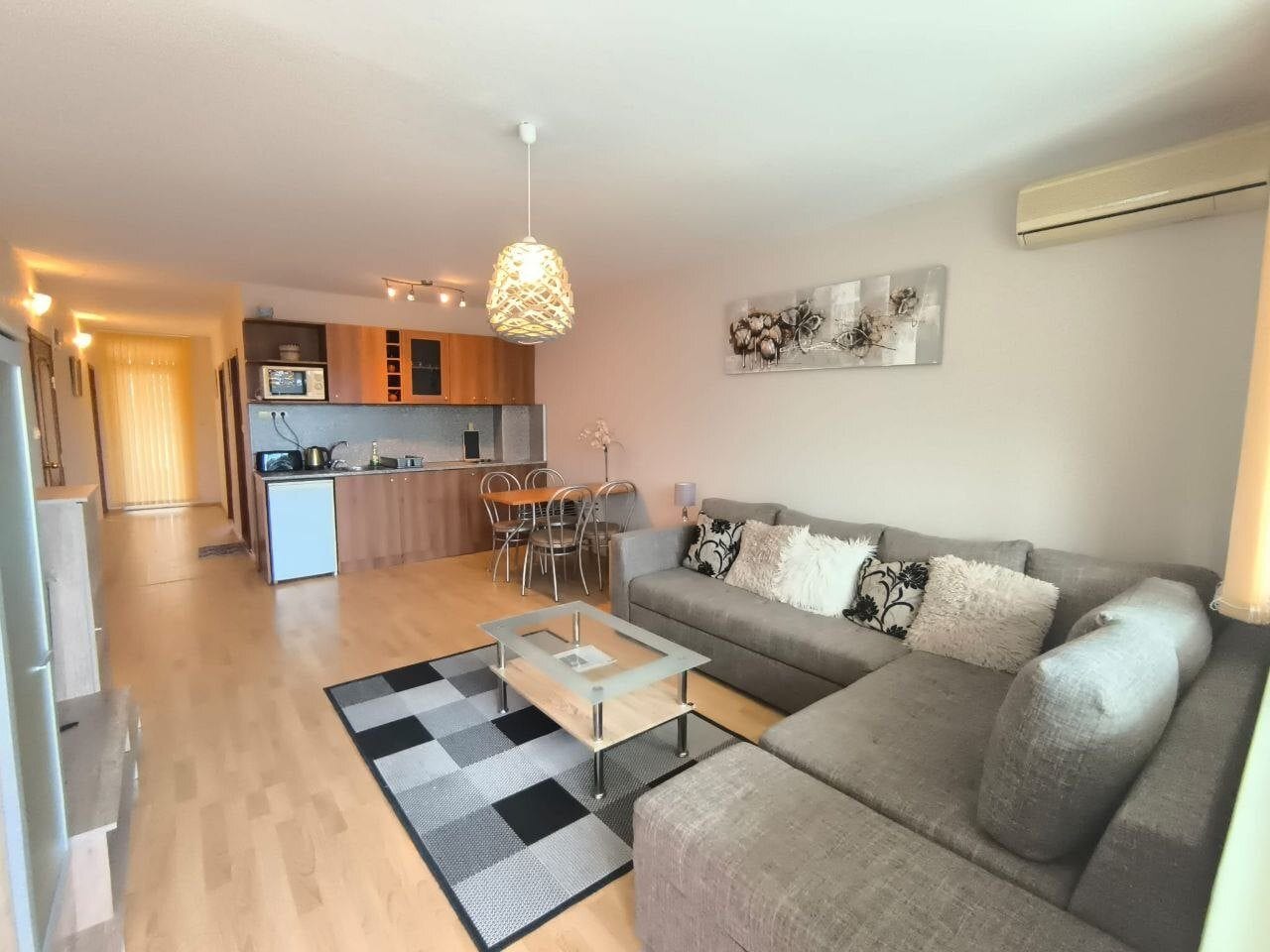 3-room apartment with sea view in the Sea View complex, Sveti Vlas, Bulgaria.