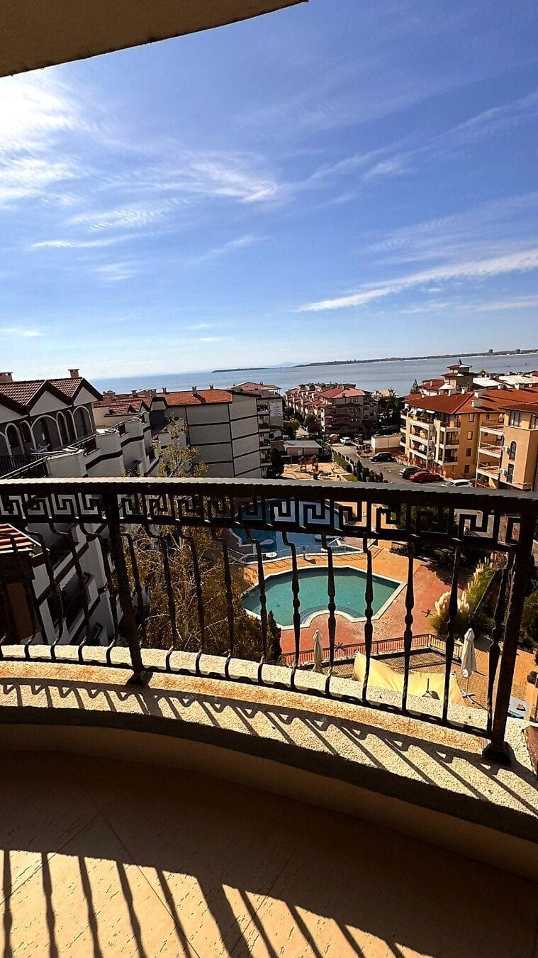 Apartment 1+3 in the Royal Palm Complex, Sveti Vlas, Bulgaria