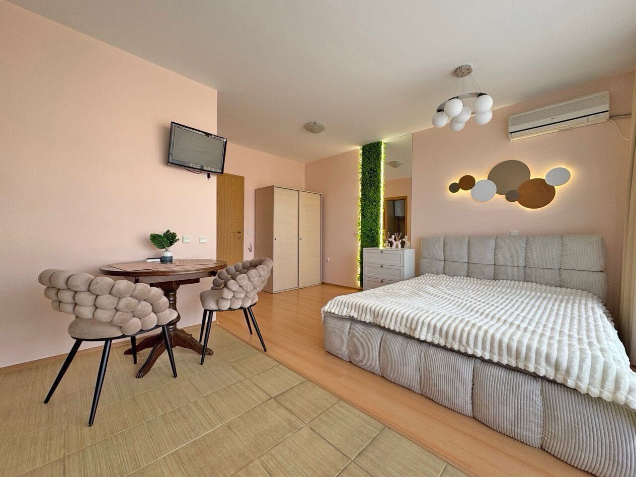 Studio in the Diamond Bay complex, Sunny Beach, Bulgaria