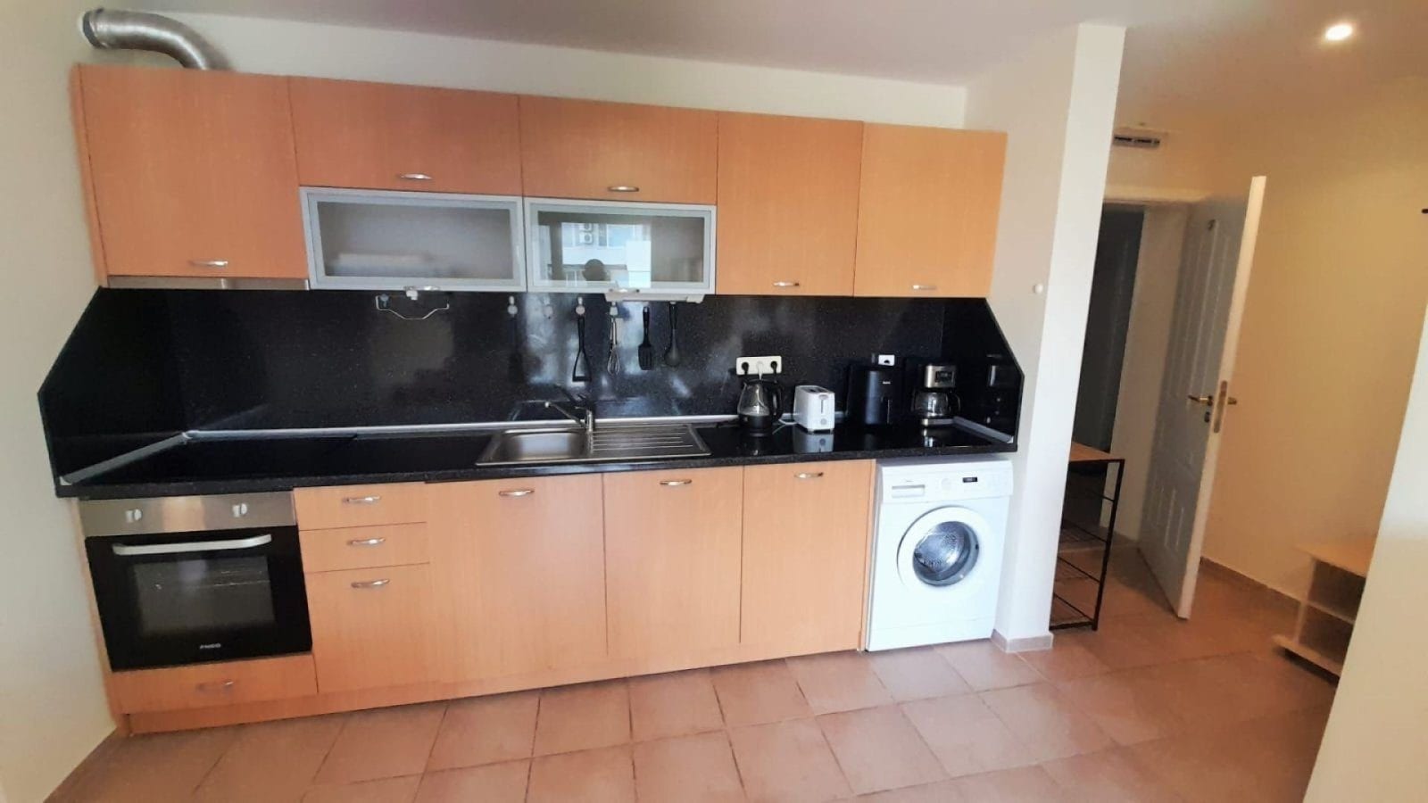 Однокомнатная квартира | 65 м² | 600 м до пляжа | Форт Нокс, Несебр